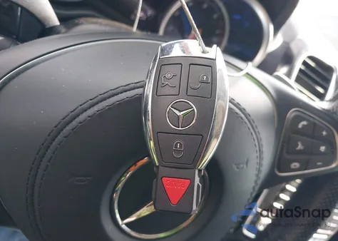 2019 Mercedes-Benz Gls 550 4Matic z USA, uszkodzony, nr VIN 4JGDF7DE9KB223929